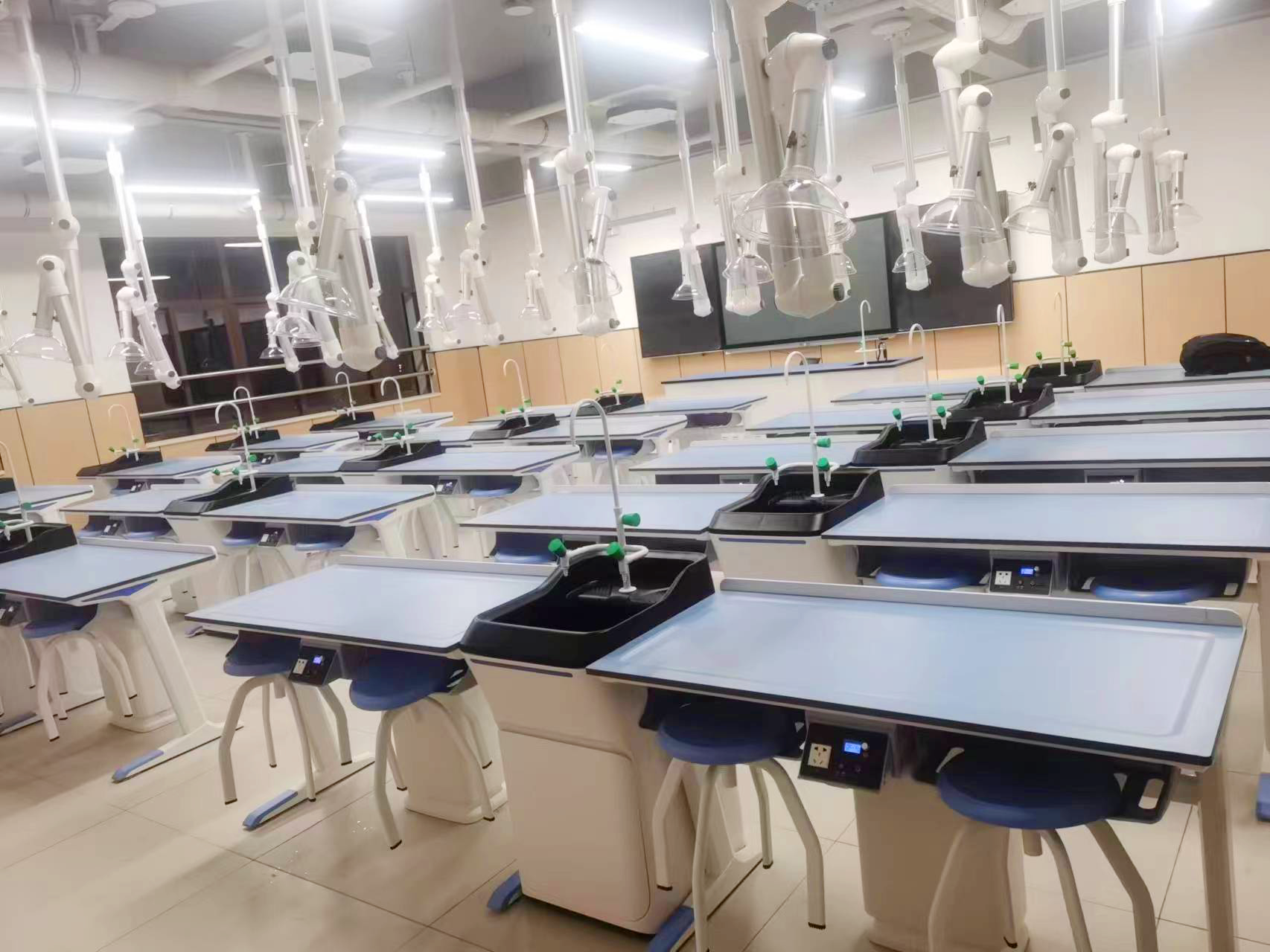 重慶龍塔中學(xué) 重慶龍塔中學(xué)