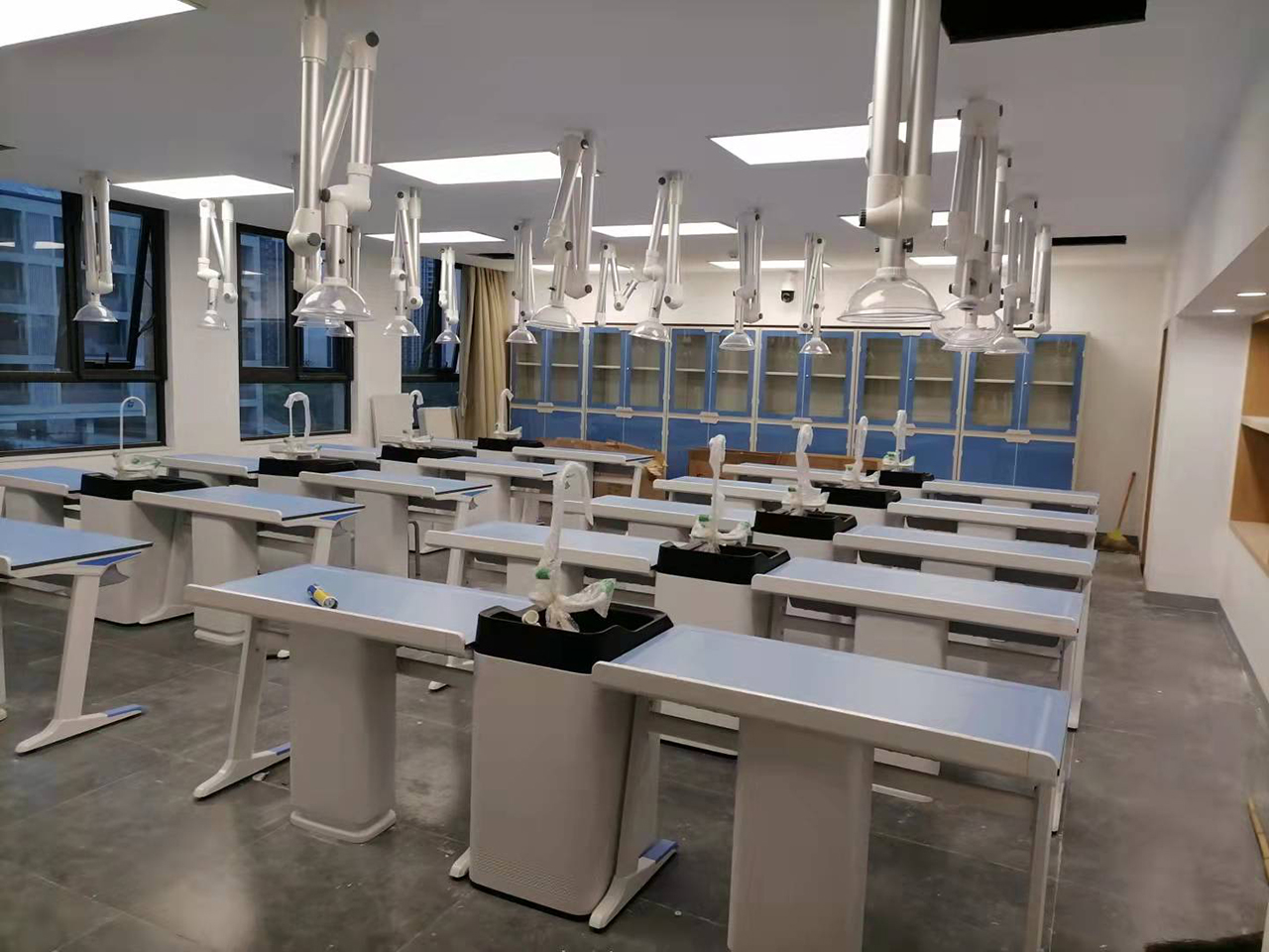 現(xiàn)場-化學上通風4 現(xiàn)場-化學上通風4