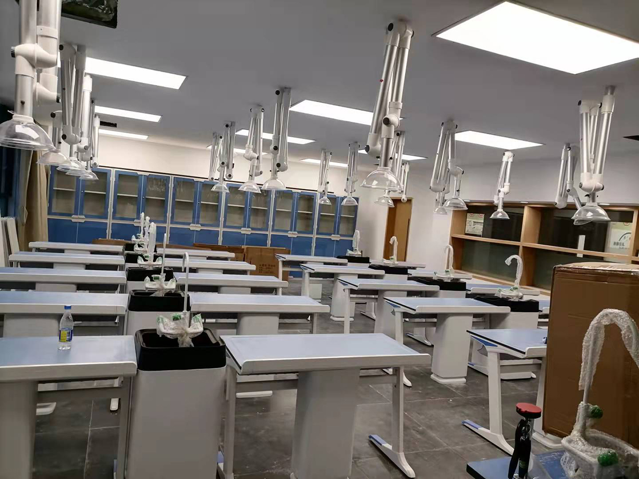 現(xiàn)場(chǎng)-化學(xué)上通風(fēng)2 現(xiàn)場(chǎng)-化學(xué)上通風(fēng)2